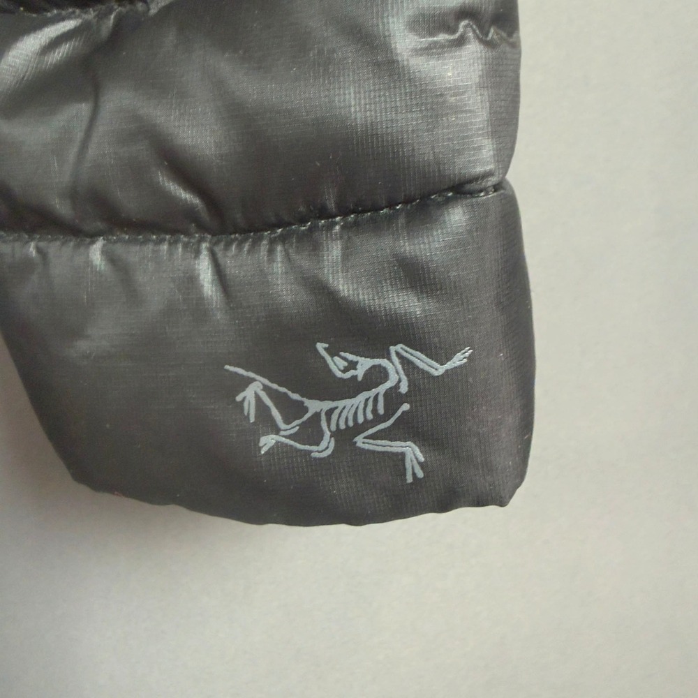 Arc'teryx‎ Nuri Coat Black Hooded Down Parka Goose Down Women's Small - Picture 4 of 9